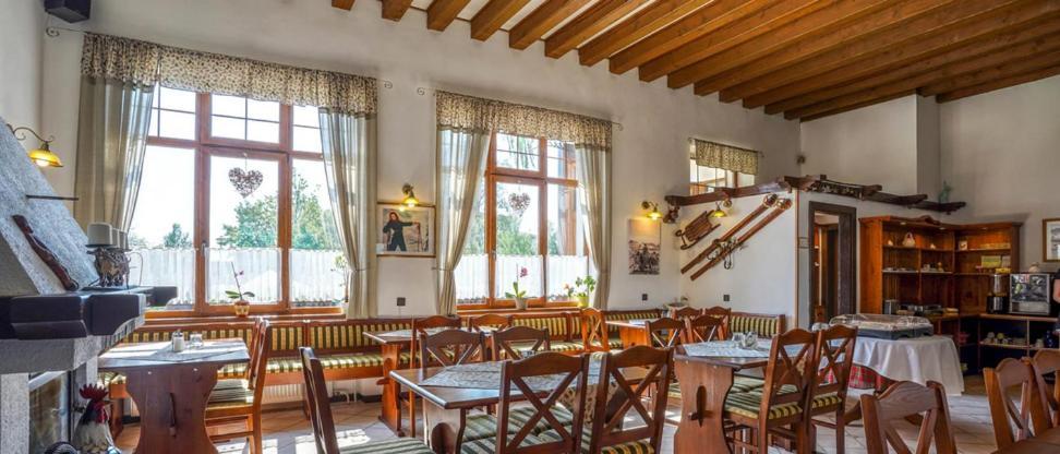 Penzion Encian Tatranská Lomnica Exteriör bild