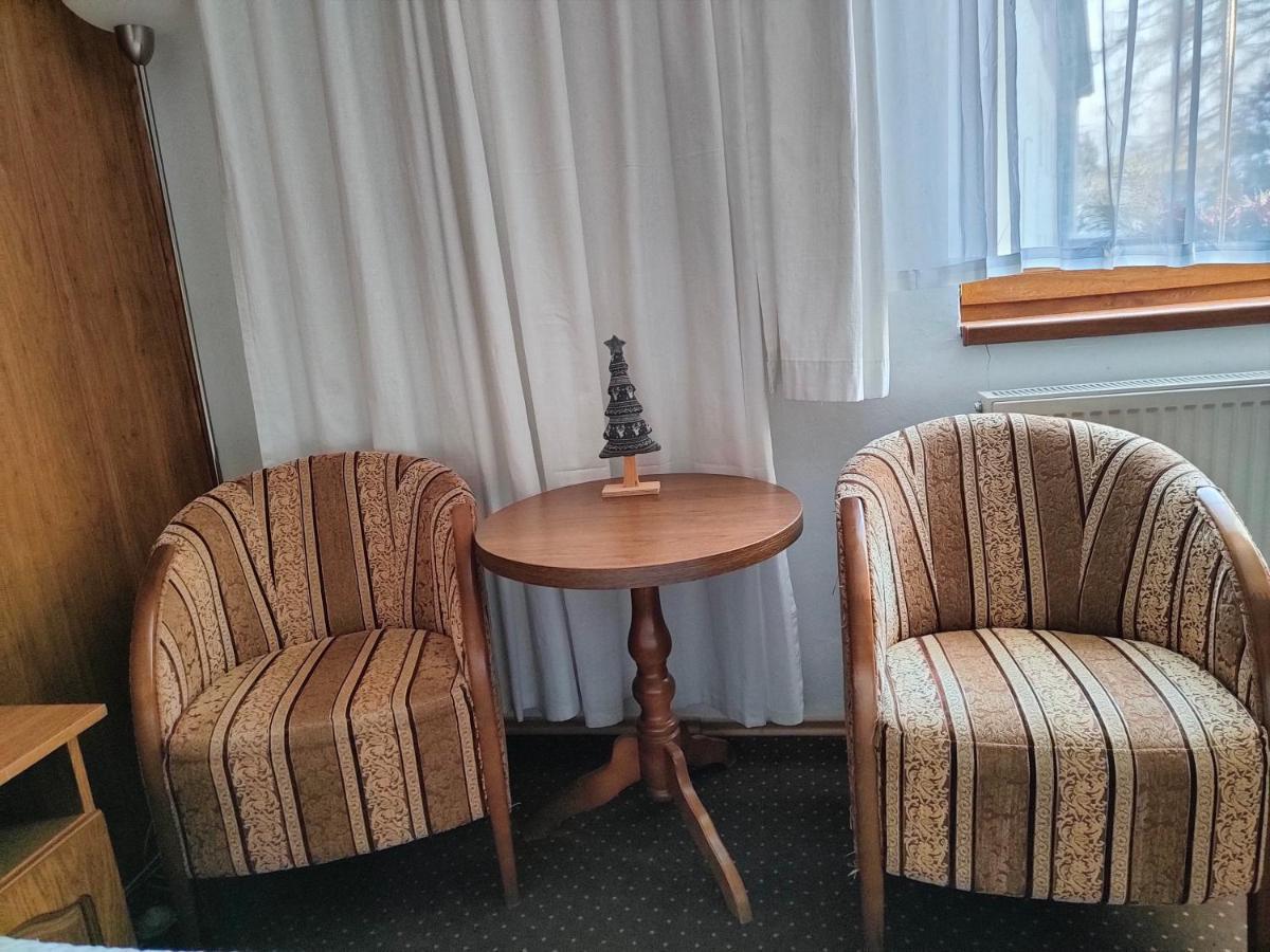 Penzion Encian Tatranská Lomnica Exteriör bild