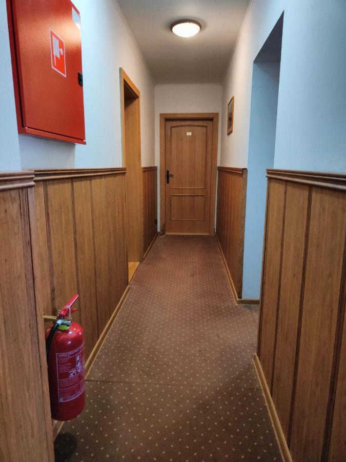 Penzion Encian Tatranská Lomnica Exteriör bild