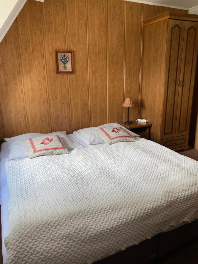 Penzion Encian Tatranská Lomnica Exteriör bild